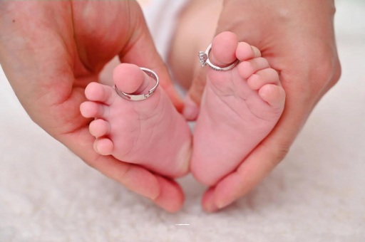 龙口满月宝宝只放屁不排便