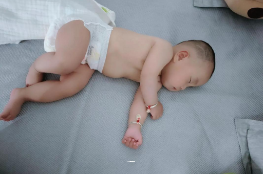 龙口宝宝发烧可以喝牛奶吗